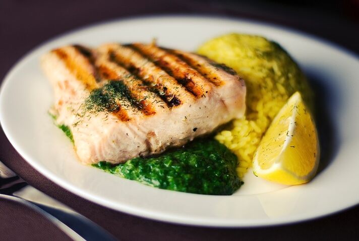 Rules for adhering to the ketone diet for weight loss