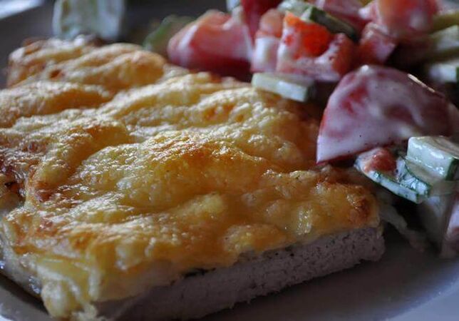 After a low-carb diet, you can cook veal with cheese in the oven